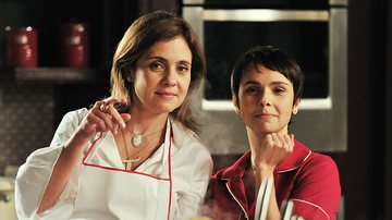 Carminha (Adriana Esteves) e Nina (Débora Falabella) em Avenida Brasil - Foto: Globo / Estevam Avellar