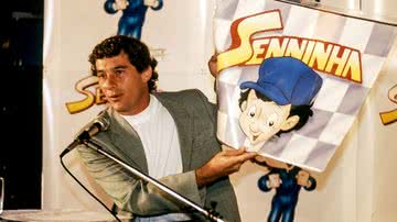 No início de 1994, ídolo lança o personagem Senninha, um garoto que adora o mundo das corridas - FOTOS: GETTY IMAGES
