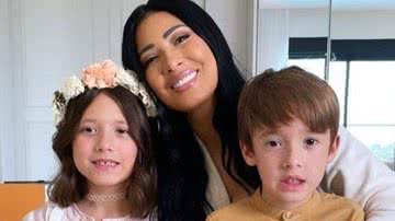A cantora Simaria Mendes e seus filhos, Giovanna e Pawel - Foto: Reprodução/Instagram @simaria