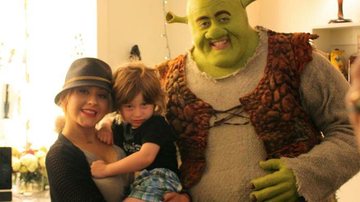 Christina Aguilera com o filho Mazx - Getty Images