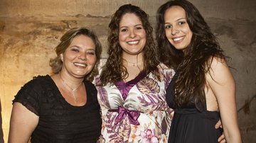 A mãe do ator com as filhas Lígia e Vivian. - Vagner Campos