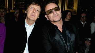Paul McCartney e Bono Vox prestigiam desfile de Stella McCartney - Getty Images