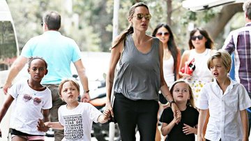 Zahara, Shiloh, Vivienne, Angelina Jolie e Knox. Veja os filhos de Angelina Jolie e Brad Pitt que atuaram no cinema - AKM-GSI/Splash News