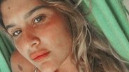 Giulia Costa surge tomando sol em sua varada - Instagram