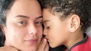 Luciele Di Camargo encanta ao posar coladinha com o filho - Reprodução/Instagram