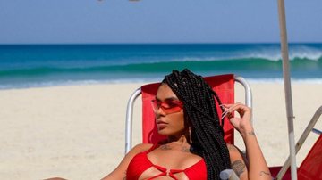Pocah sensualiza na praia e ostenta bumbum GG em clique paradisíaco na praia - Foto/Instagram