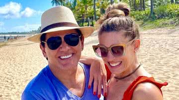 Elaine Mickely posta cliques românticos com César Filho - Reprodução/Instagram