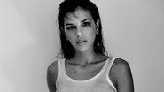 Apresentadora Mariana Rios sensualiza em nova foto só de regata e calcinha e arranca elogios de seguidores - Foto: Reprodução / Instagram