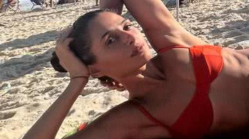 Camila Pitanga impressiona ao aproveitar o dia na praia - Reprodução/Instagram