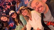 Com as filhas e o marido, Flávia Alessandra abre álbum de viagem de férias em família; veja - Foto: Reprodução/Instagram