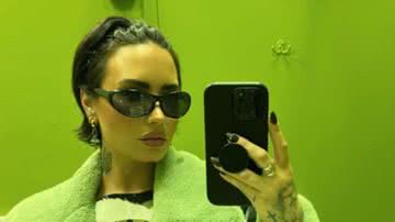 Cantora Demi Lovato posa de cara limpa em redes sociais e aponta sardas em seu rosto - Foto: Reprodução / Instagram
