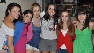 Ana Terra, Marianna Pastori, Marcella Rica, Jhulie Campello, Carla Diaz e Isabella Camero - Popó Gonçalves