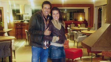 Marco Camargo e sua bela Fernanda curtem pousada em Campos do Jordão, SP.