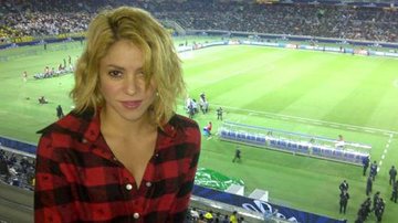 Direto do Japão, Shakira acompanhou a vitória do Barcelona em cima do time paulista Santos neste domingo, 18 - Reprodução Twitter