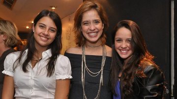 Paloma Duarte com as filhas, Maria Luiza e Ana Clara - Arquivo CARAS