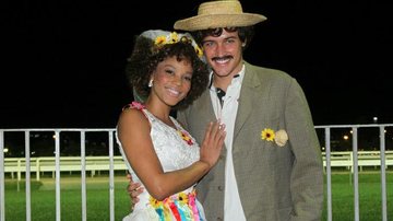 Aparecida Petrowky e Felipe Dylon são os noivos do Arraial da Providência - Roberto Filho / AgNews