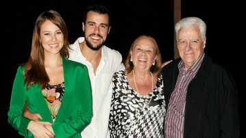 Paolla Oliveira e Joaquim Lopes com a família - Fabrizia Granatieri
