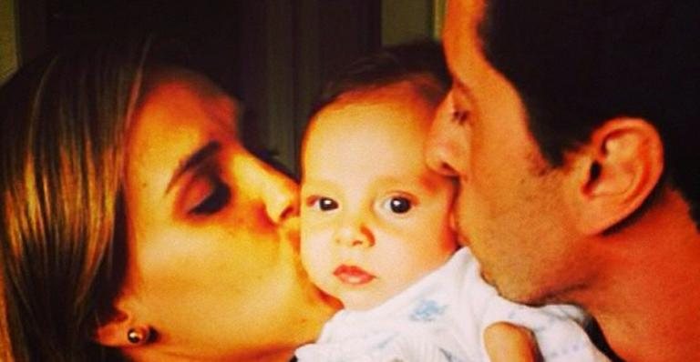 Karyn Bravo parabeniza o filho de três meses - Instagram/Reprodução
