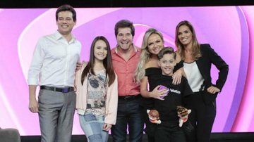 Celso Portiolli, Larissa Manoela, Daniel, Eliana e Karyn Bravo - Rafael Cusato/Brazil News