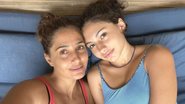 Camila Pitanga surge com a filha durante passeio na praia - Reprodução/Instagram
